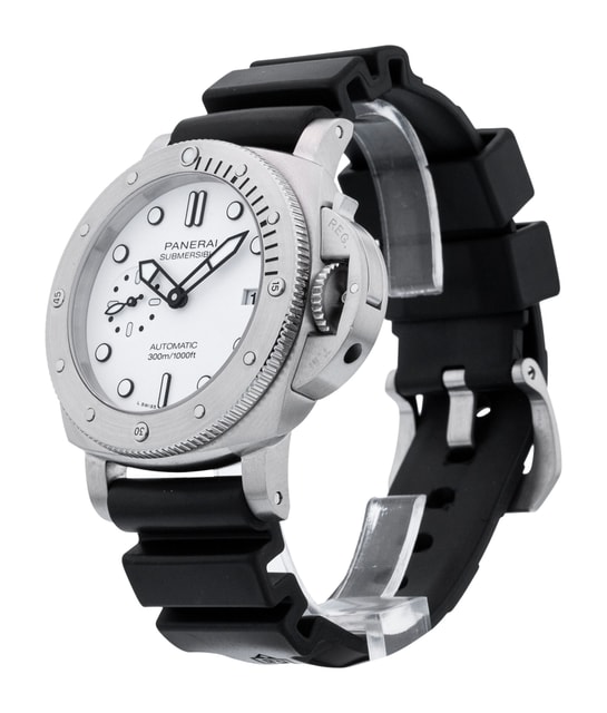 Panerai Submersible PAM01223 Image 2